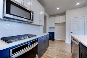 10504 Marston Vineyard Dr, Houston, TX 77025 - Photo 8