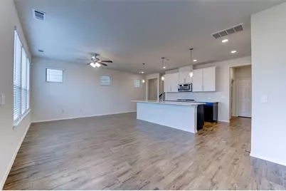 10504 Marston Vineyard Drive, Houston, TX 77025 - Photo 12