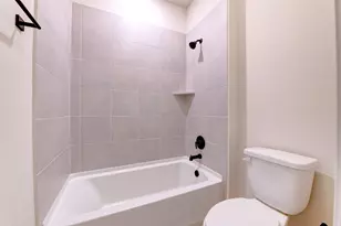 10504 Marston Vineyard Dr, Houston, TX 77025 - Photo 36