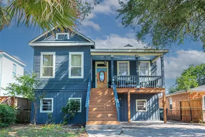 1224 Avenue L, Galveston, TX 77550 - Photo 2