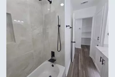 5102 Avenue L, Galveston, TX 77551 - Photo 22