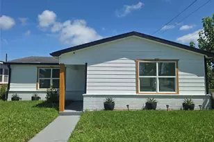 5102 Avenue L, Galveston, TX 77551 - Photo 4