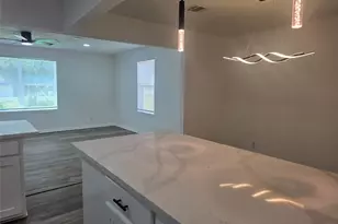 5102 Avenue L, Galveston, TX 77551 - Photo 10