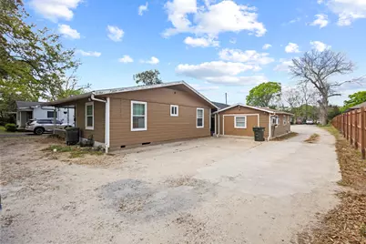 3215 32nd Street, Port Arthur, TX 77642 - Photo 2