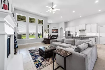 1345 Laurel Loop, Angleton, TX 77515 - Photo 14
