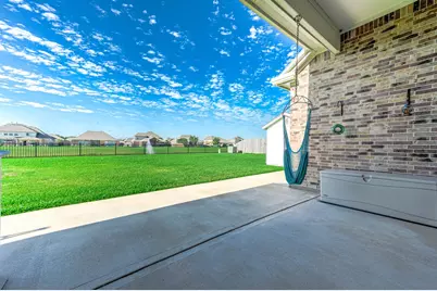1345 Laurel Loop, Angleton, TX 77515 - Photo 38