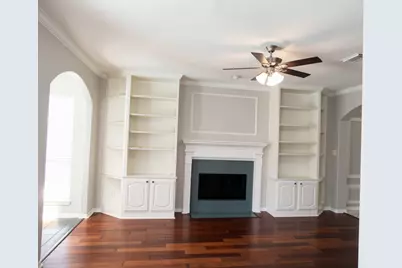 7302 Emerald Glen Drive, Sugar Land, TX 77479 - Photo 2