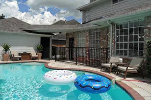 7302 Emerald Glen Dr, Sugar Land, TX 77479 - Photo 4