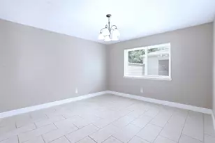 7502 Addicks Clodine Rd, Houston, TX 77083 - Photo 20