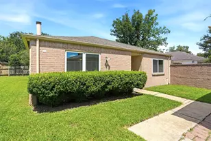 7502 Addicks Clodine Rd, Houston, TX 77083 - Photo 22