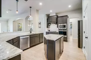 7930 Rancho Vista Blvd E, Corpus Christi, TX 78414 - Photo 2