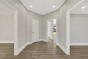 2506 Walnut Grove Ct, Pearland, TX 77584 - Photo 2