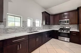 1060 County Rd 5021, Cleveland, TX 77327 - Photo 8