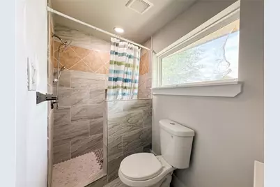 1060 County Road 5021, Cleveland, TX 77327 - Photo 18