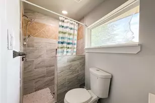 1060 County Rd 5021, Cleveland, TX 77327 - Photo 18