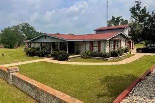 201 Kennard St, Buffalo, TX 75831 - Photo 2