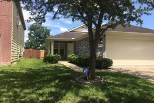 12811 Kingston Point Ln, Houston, TX 77047 - Photo 1