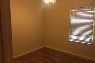 12811 Kingston Point Ln, Houston, TX 77047 - Photo 6