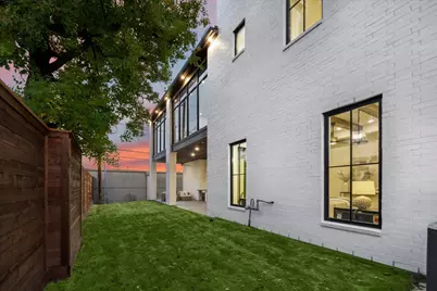 431 W 30th Street, Houston, TX 77018 - Photo 32