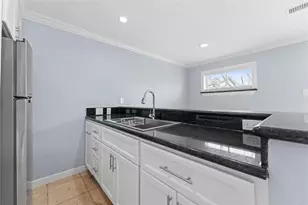 8118 Albacore Dr, Houston, TX 77074 - Photo 4