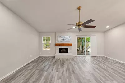 69 S Brookberry Court, The Woodlands, TX 77381 - Photo 12