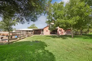 19197 Ramsey Rd, Crosby, TX 77532 - Photo 32