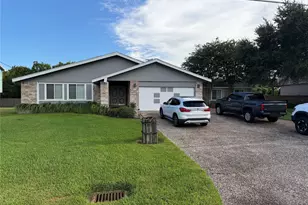 2535 Cliff Dr, San Leon, TX 77539 - Photo 6