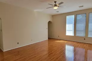 16306 April Ridge Dr, Houston, TX 77083 - Photo 10