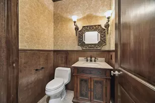 4820 Linden St, Bellaire, TX 77401 - Photo 18