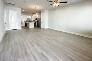 9007 Lonestar Creekbend Ln, Houston, TX 77080 - Photo 8