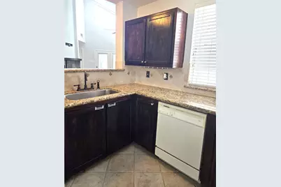 58 Breezy Point Place, The Woodlands, TX 77381 - Photo 6