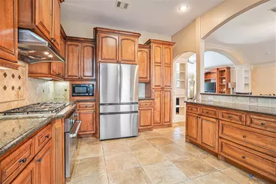 1310 Bayou Shore Drive, Galveston, TX 77551 - Photo 10