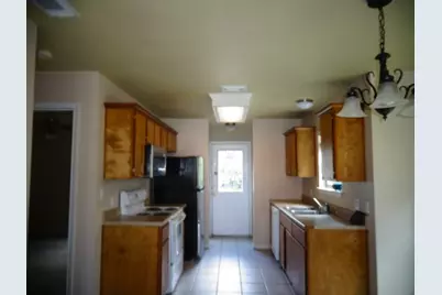 107 Yegua Circle, Huntsville, TX 77340 - Photo 2