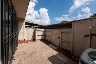 8486 Ariel St, Houston, TX 77074 - Photo 20