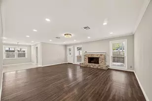 418 N Wilcrest Dr, Houston, TX 77079 - Photo 14