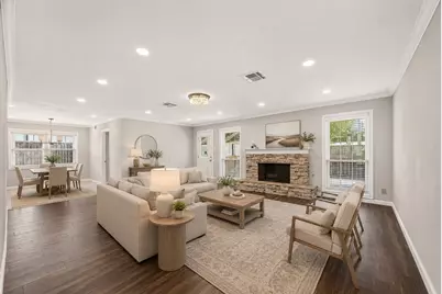418 N Wilcrest Drive, Houston, TX 77079 - Photo 2