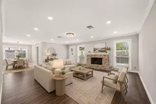 418 N Wilcrest Dr, Houston, TX 77079 - Photo 2