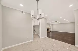 418 N Wilcrest Dr, Houston, TX 77079 - Photo 16