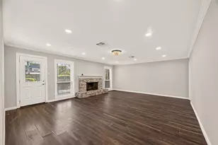 418 N Wilcrest Dr, Houston, TX 77079 - Photo 12