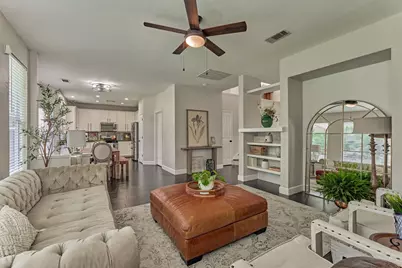 23 Wintergrass Place, The Woodlands, TX 77382 - Photo 10