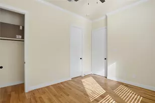 11017 Upland Forest Dr, Houston, TX 77043 - Photo 16