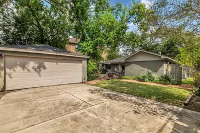 801 N 3rd Street Street, Bellaire, TX 77401 - Photo 14