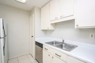 10051 Westpark Dr, Houston, TX 77042 - Photo 12