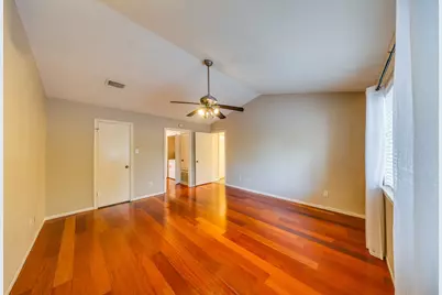 1018 Memorial Village Drive #124, Houston, TX 77024 - Photo 4
