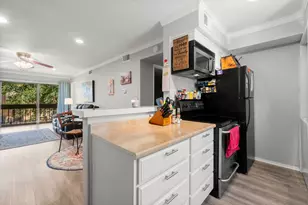 12100 Melville Dr, Montgomery, TX 77356 - Photo 10