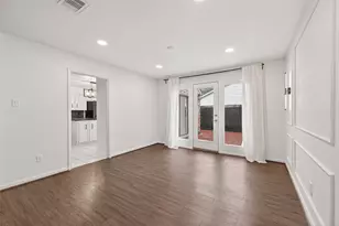 12131 Ella Lee Ln, Houston, TX 77077 - Photo 8