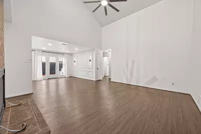 12131 Ella Lee Lane, Houston, TX 77077 - Photo 4