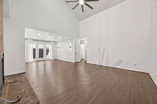 12131 Ella Lee Ln, Houston, TX 77077 - Photo 4