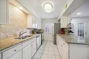 5826 Doliver Dr, Houston, TX 77057 - Photo 10