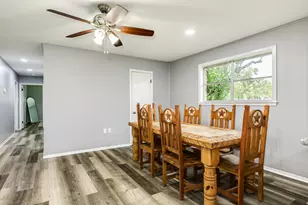 908 W Mulberry St, Angleton, TX 77515 - Photo 12